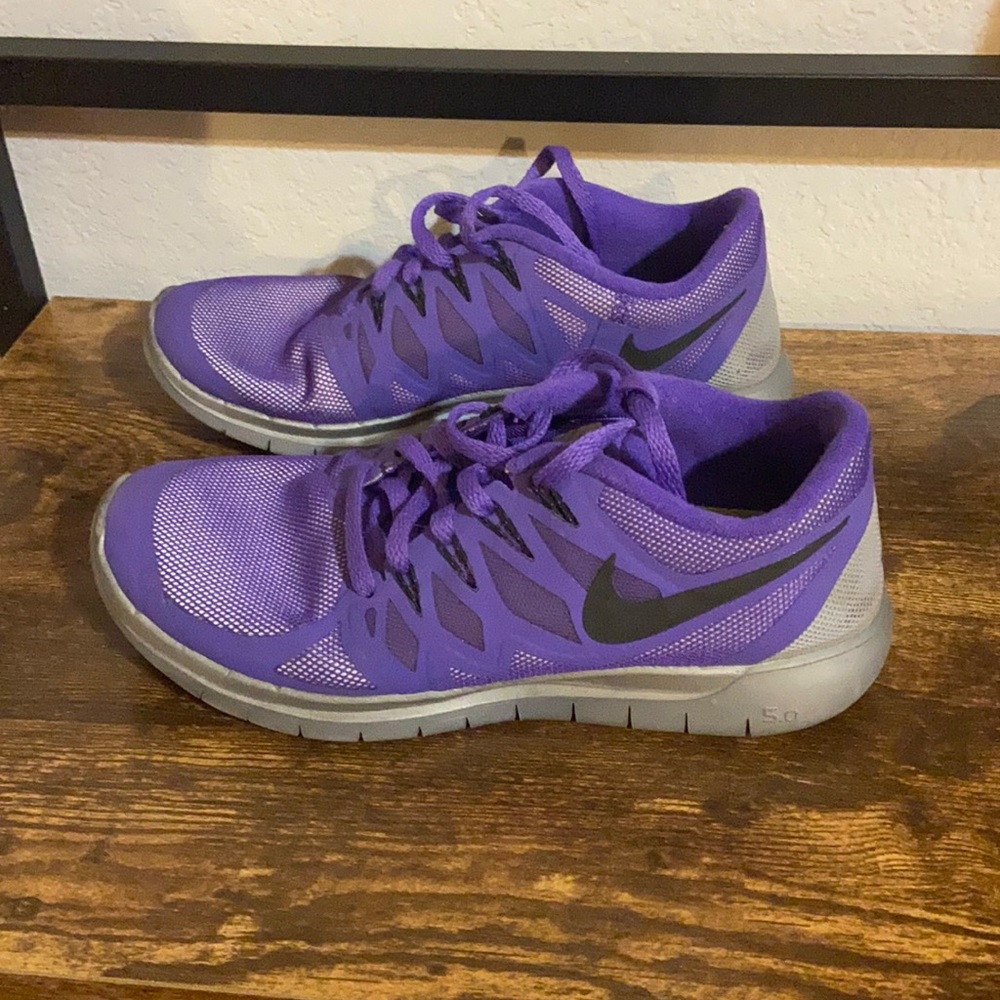 Nike free shoes